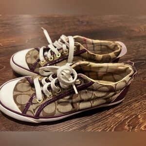 Women’s Purple Coach lace sneakers original coach, print size 6 1/2